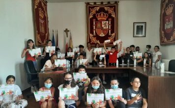 VISITA DE LOS NIÑOS AL AYUNTAMIENTO