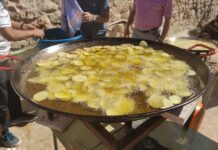 COMIDA POPULAR HUEVOS CON PATATAS 2022